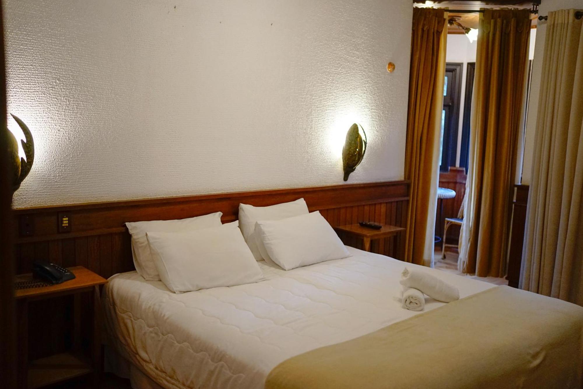 Hotel Campos Do Sol *